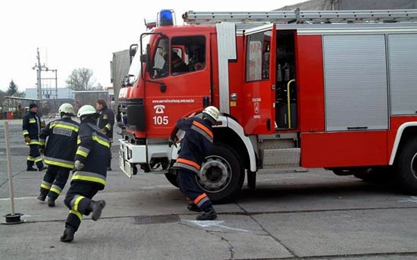 Több alkalommal riasztották a tűzoltókat a hétvégén